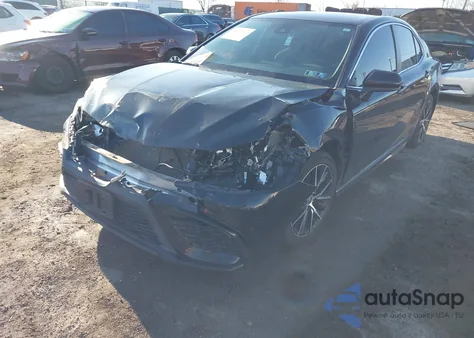 2021 Toyota Camry Se z USA, uszkodzony, nr VIN 4T1G11AK1MU471229